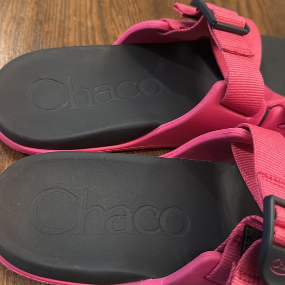EUC Chaco Chillios Magenta Pink Slides Women’s Sz 7 - Picture 3 of 6